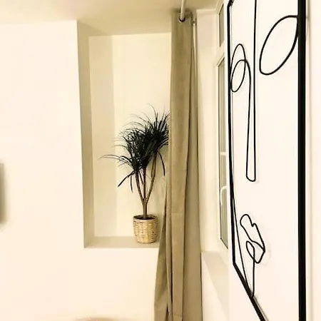 L'eclat Prestigieux Quartier Henriville Apartment