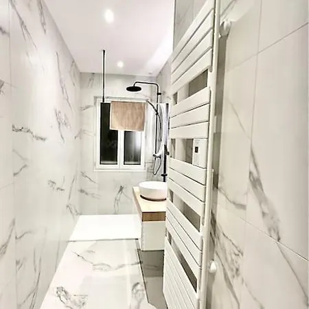 L'eclat Prestigieux Quartier Henriville *
